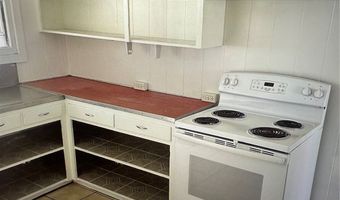 879 3rd St Main,A,B, Pearl City, HI 96782