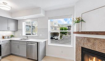 801 Chinle Ave E, Boulder, CO 80304