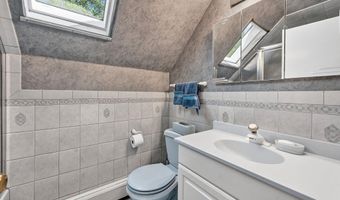 29 Ormont Ln, Aberdeen, NJ 07747