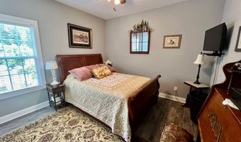 24 Robert Day Rd, Adel, GA 31620