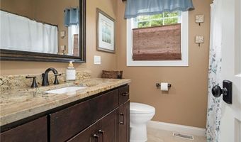 121 Stillwater Rd, Smithfield, RI 02917
