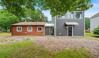 40 Alder Rd, Charlestown, RI 02813