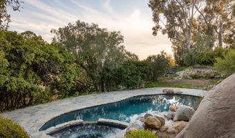 9844 Summit Dr, La Mesa, CA 91941