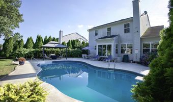 126 Manhattan Ave, Bayville, NJ 08721