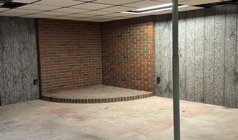 224 Eastern Ave, Augusta, ME 04330