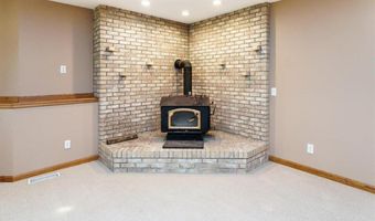 956 160th Ln NE, Ham Lake, MN 55304