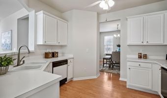 2000 Silky Dogwood Trail Trl, Apex, NC 27502