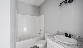 110 Peach Ln, Baxley, GA 31513