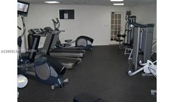 3300 NE 191st St 512, Aventura, FL 33180