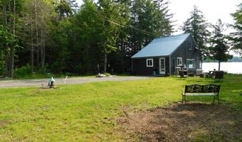 12 Beech Ridge Dr, Abbot, ME 04406