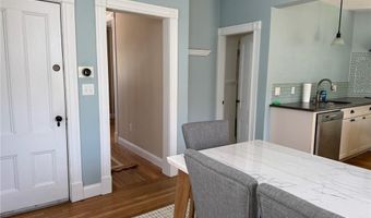 11 Ann St, Newport, RI 02840