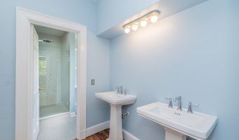 71 Manville Ave, Barnwell, SC 29812