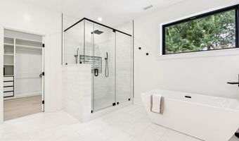 5005 RAVENSWORTH Rd, Annandale, VA 22003