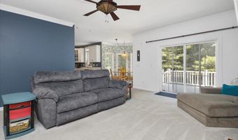 36 Summit Rd, Bedford, NH 03110
