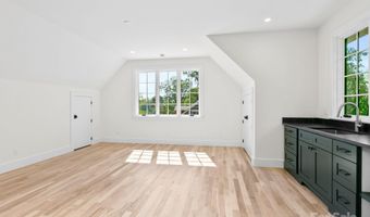 18 Normandy Rd, Asheville, NC 28803