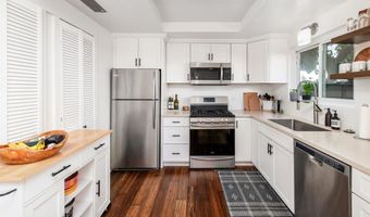 318 Juniper Ave 15, Carlsbad, CA 92008