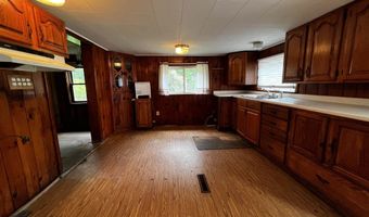 351 Owl St, Campton, NH 03223