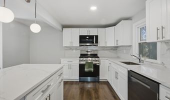 11 Bell St, Bridgeport, CT 06610