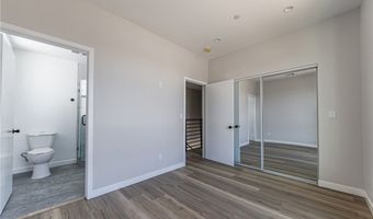 6700 Balboa, Los Angeles, CA 91406