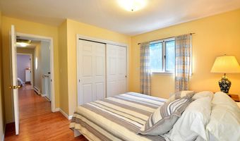 24 Sharon Rd, Bloomfield, CT 06002