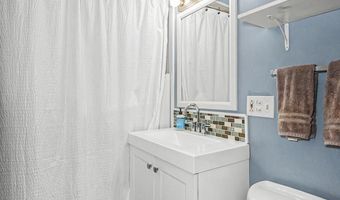 19 Pleasant Ave, Amsterdam, NY 12010