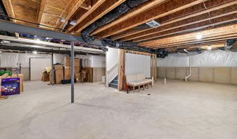 704 Groveland Cir, Ann Arbor, MI 48108