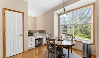 6738 158th St W, Apple Valley, MN 55124