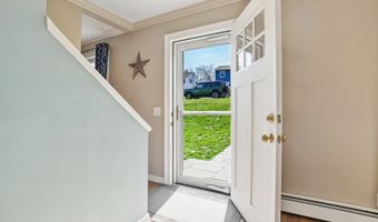 53 Clearview Dr, Brookfield, CT 06804