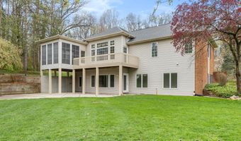 9200 Bailey Dr NE, Ada, MI 49301