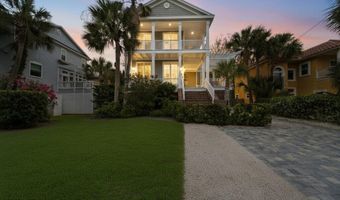 1271 E COAST Dr, Atlantic Beach, FL 32233