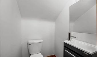 68 Bondcroft Dr, Amherst, NY 14226