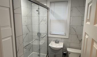40 E 4TH St 2Nd Floor, Bayonne, NJ 07002