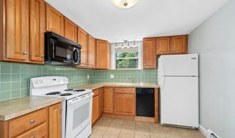 1 Town House Ln 6, Acton, MA 01720