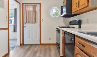 1107 N 13th St, Beatrice, NE 68310