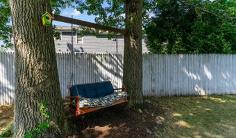 59 Belvedere Dr, Bristol, RI 02809