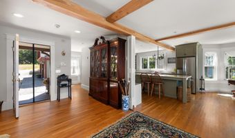 275 Shore Dr N, Bridgewater, NH 03222