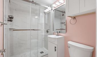 7525 SPRING LAKE Dr #C2, Bethesda, MD 20817