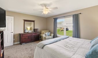 617 Eaton Dr, Aurora, OH 44202