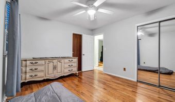 46 Bowline St, Beachwood, NJ 08722