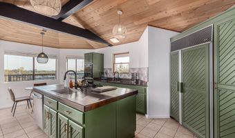6831 E STAGECOACH PASS, Carefree, AZ 85377