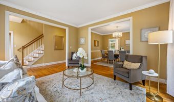 2 Ellsworth Pl, Avon, CT 06001