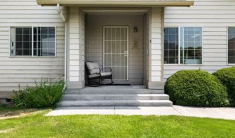 2074 NE Chanel Ct, Bend, OR 97701