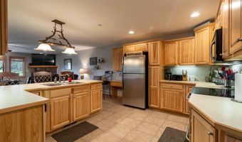 1824-2 Parkland Dr 0602, Arkdale, WI 54613