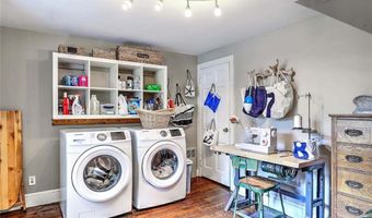 44 Washington Rd, Barrington, RI 02806