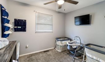302 S EAST St, Abingdon, IL 61410