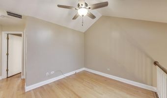 1905 N Stillwater Rd, Arlington Heights, IL 60004