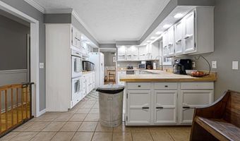 106 Nags Head Rd, Avawam, KY 41713