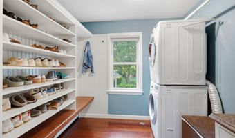 19 Tamarack Ln, Amherst, NH 03031