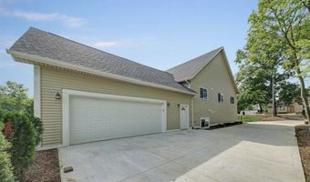2019 Chalmers Dr, Ann Arbor, MI 48104