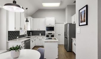 3841 Waterford Dr, Addison, TX 75001